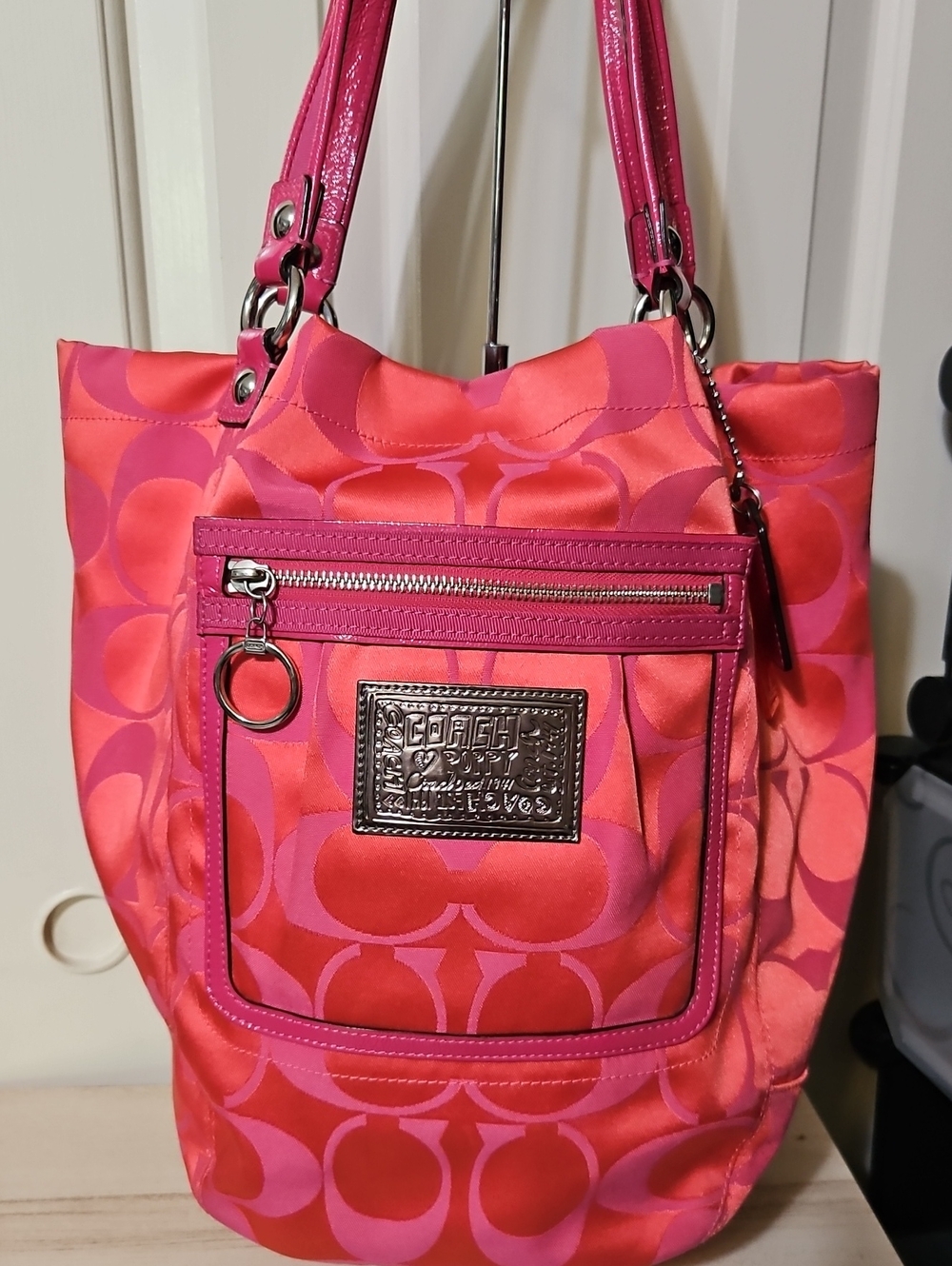 Coach EUC POPPY Pink Signature Bucket Tote